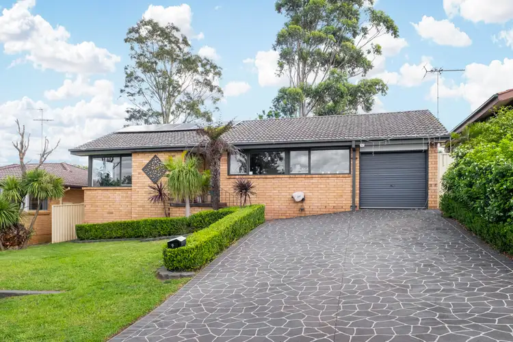 9 Aminya Crescent, Bradbury NSW 2560