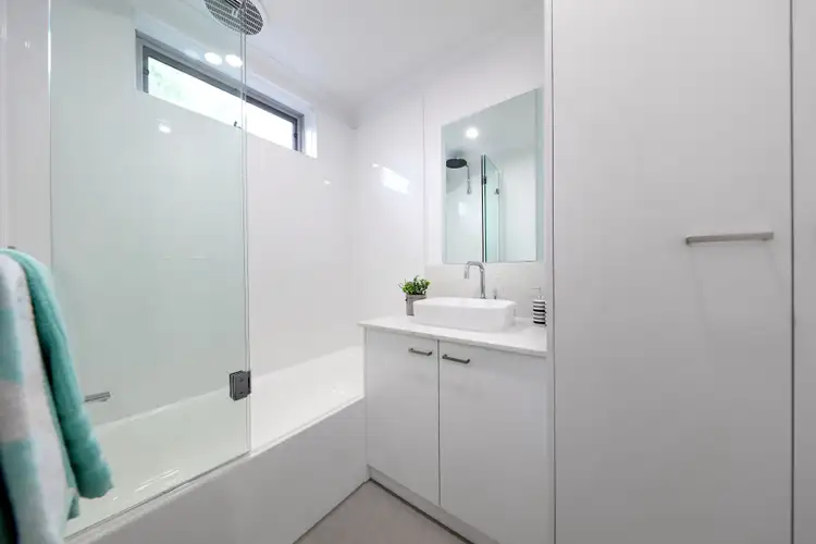 Fourth view of Homely apartment listing, 4/13 Baker Street, Moorabbin VIC 3189