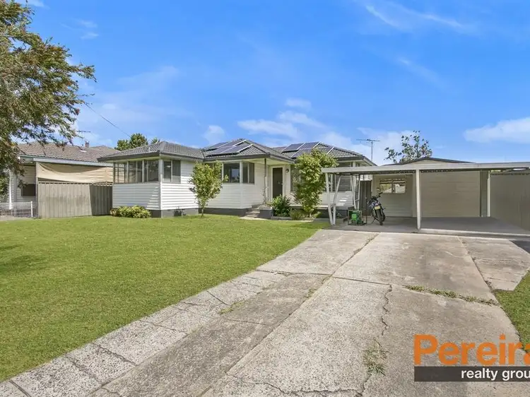 17 Derby Street, Minto NSW 2566