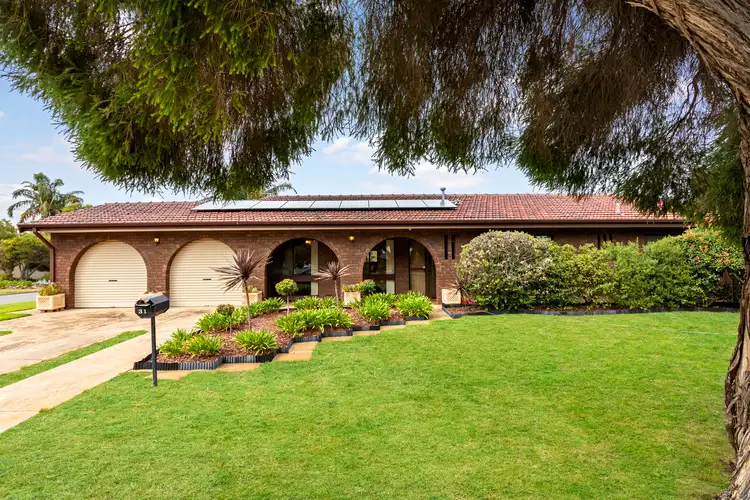 31 Greenfield Crescent, West Lakes Shore SA 5020