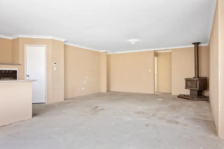 Sixth view of Homely house listing, 28 Jacaranda Loop, Collie WA 6225