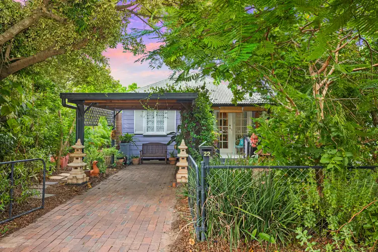 22 Anderson Street, Scarborough QLD 4020