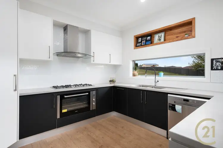 1a Shackleton Close, Windradyne NSW 2795