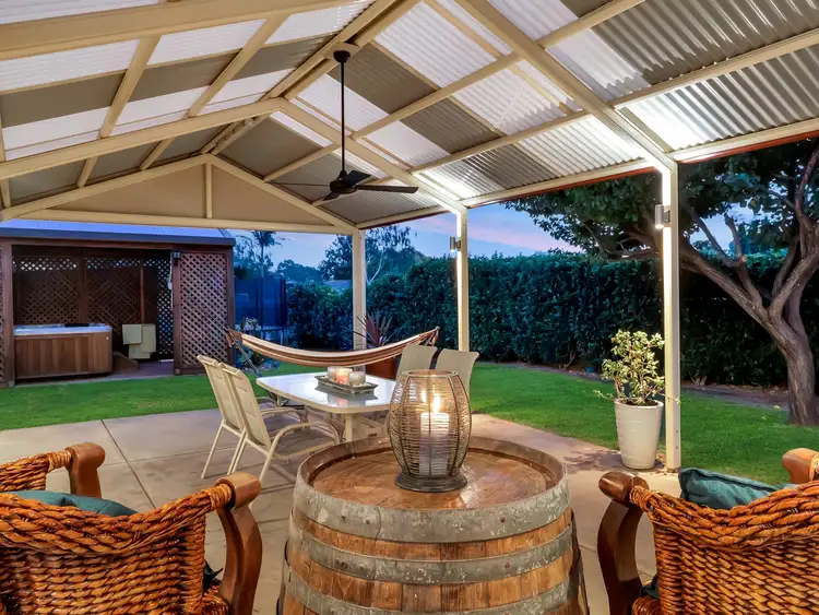 19 Hanley Court, Happy Valley SA 5159
