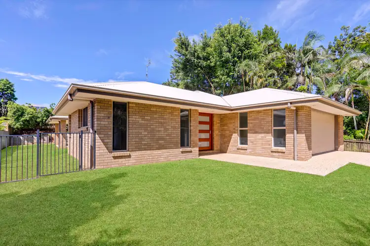 8 Davey Drive, Woombye QLD 4559
