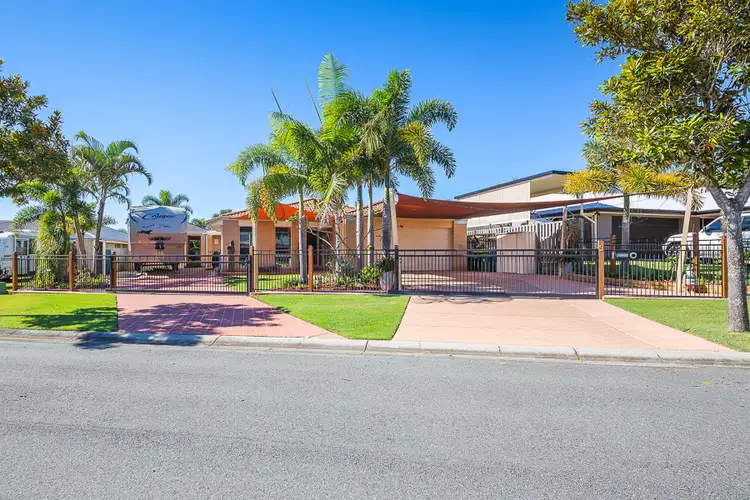 9 Bondi Court, Sandstone Point QLD 4511