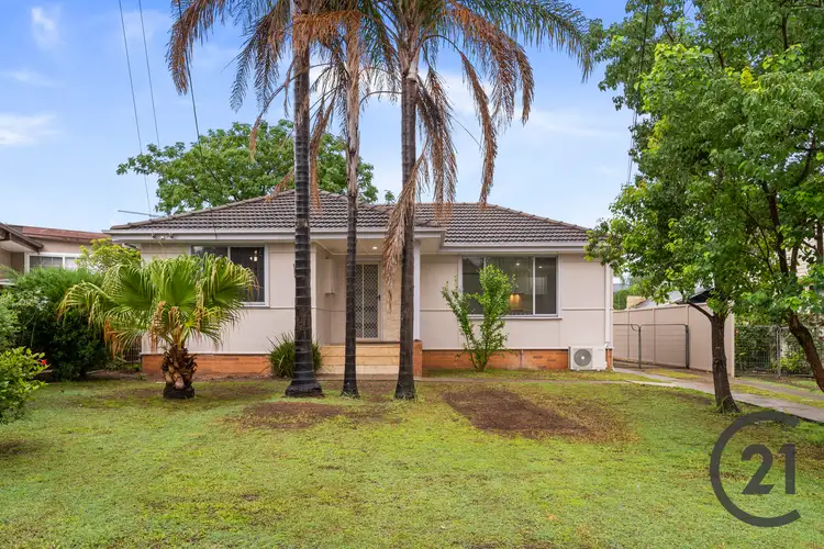 35 Strickland Crescent, Ashcroft NSW 2168
