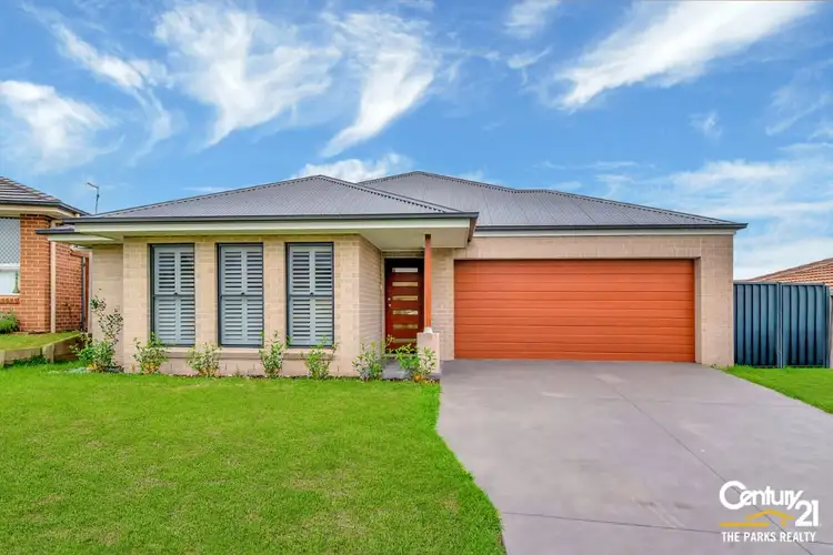 10 Gardiner Crescent, Elderslie NSW 2570