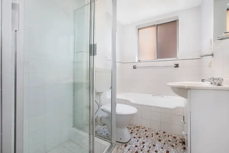 Sixth view of Homely flat listing, 3/71 Penkivil Street, Bondi NSW 2026