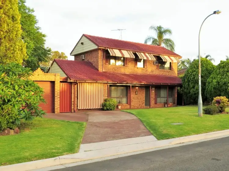 128 Harrow Road, Glenfield NSW 2167