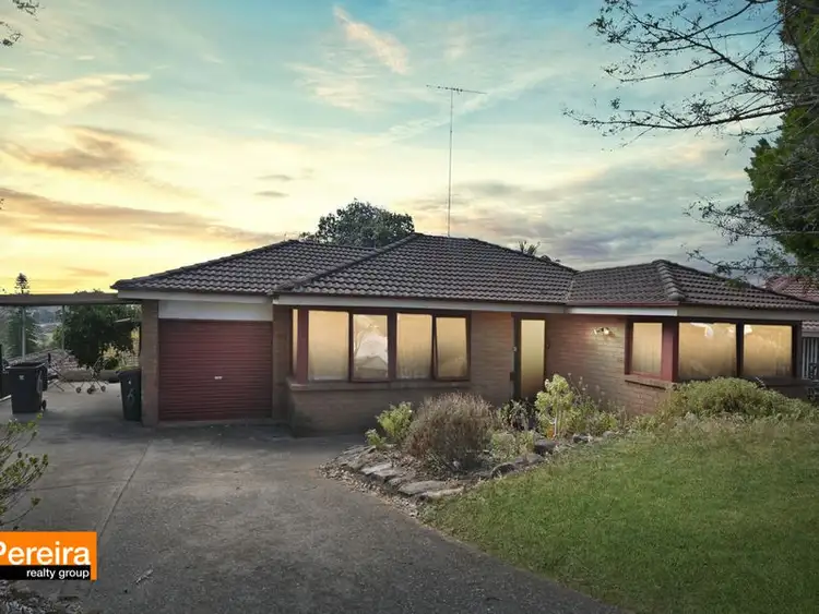 6 Cobb Place, Ambarvale NSW 2560