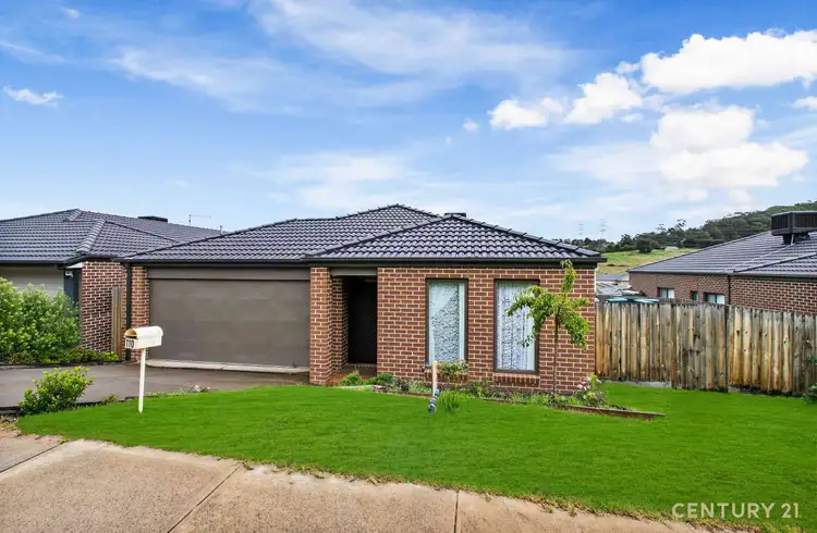 110 Manna Gum Drive, Pakenham VIC 3810