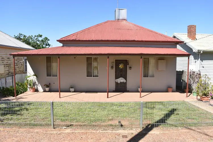108 Clarinda Street, Parkes NSW 2870