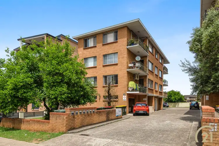 14/49 Station Street, Fairfield NSW 2165