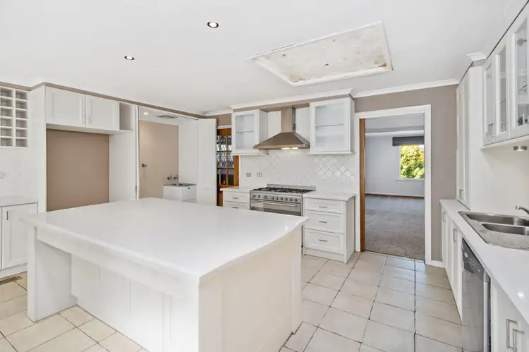 Second view of Homely house listing, 4 Iranda Street, Frankston VIC 3199