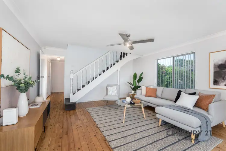 16 Renfrew Crescent, Edgeworth NSW 2285