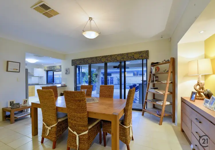 Sixth view of Homely house listing, 4 Dalona Parkway, Lakelands WA 6180