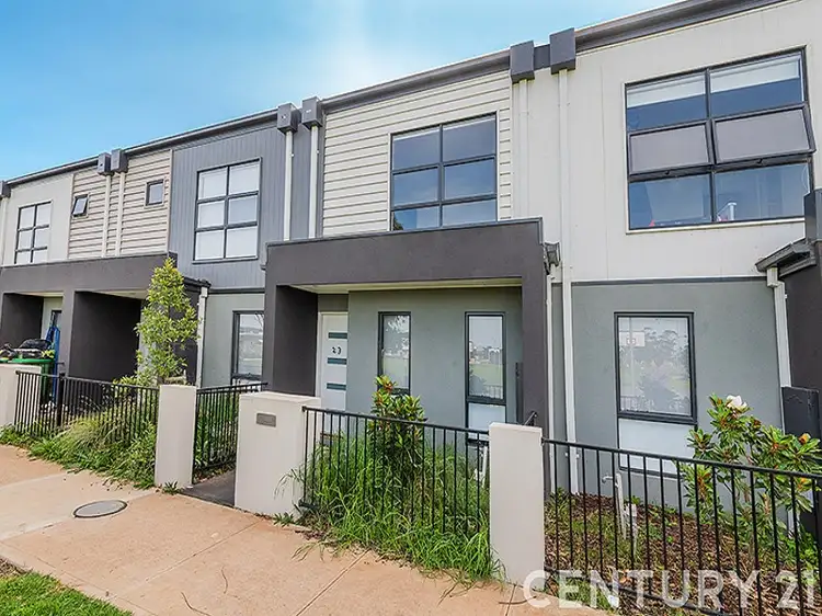 23 Carroll Walk, Pakenham VIC 3810