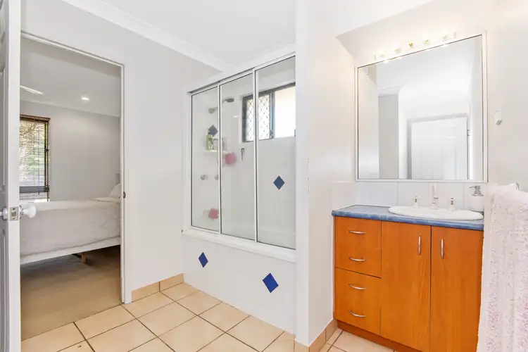 Fifth view of Homely house listing, 4 Althea Court, Kirwan QLD 4817