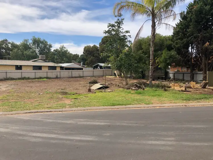 33 Marriott Ave, Para Vista SA 5093
