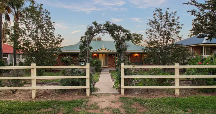 43 Church Street, Forbes NSW 2871
