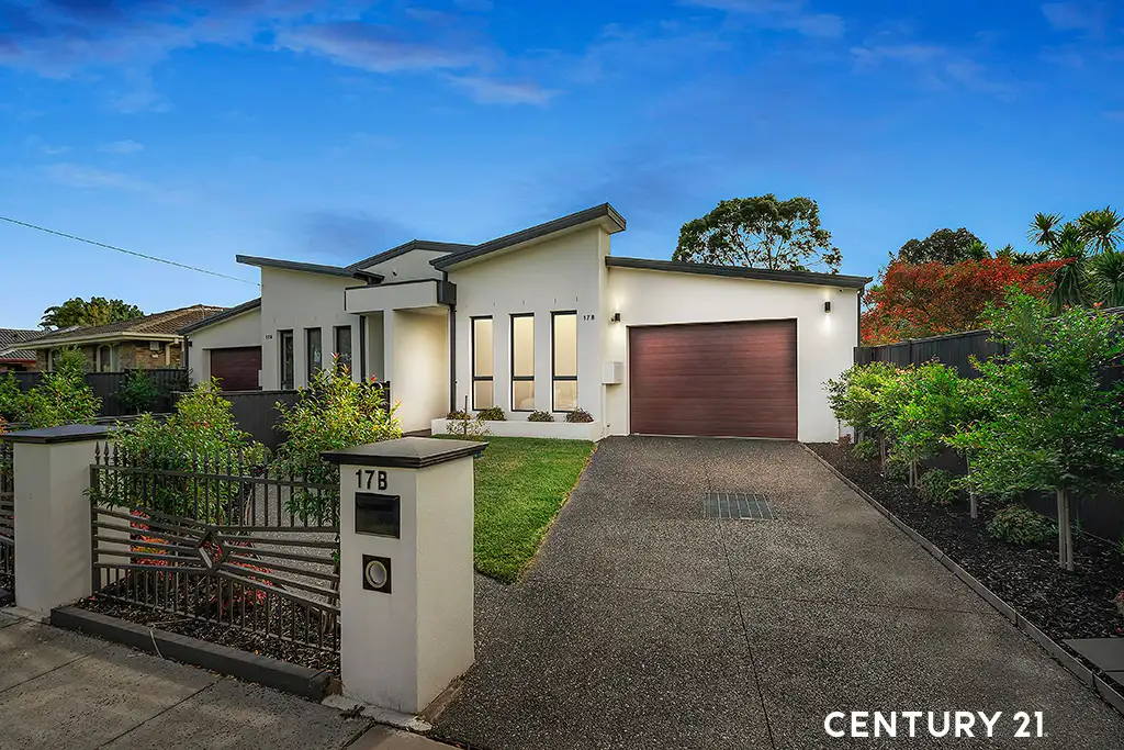 Main view of Homely townhouse listing, 17b Jacobs Drive, Clarinda VIC 3169