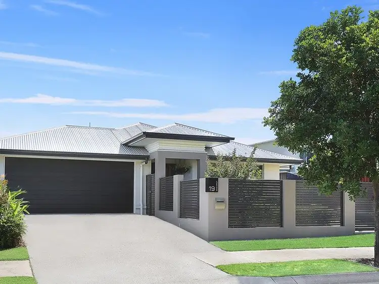 Second view of Homely house listing, 19 Genoa Circuit, Birtinya QLD 4575