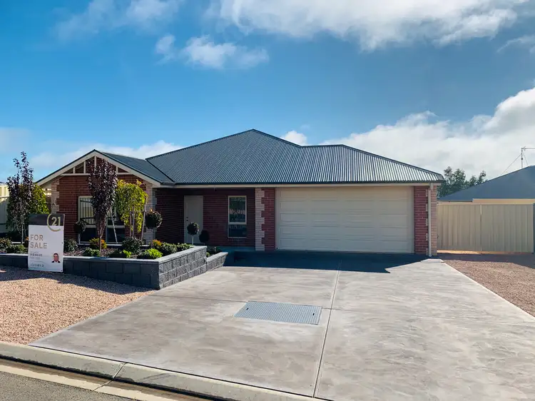 27 Sanders Street, Moonta Bay SA 5558