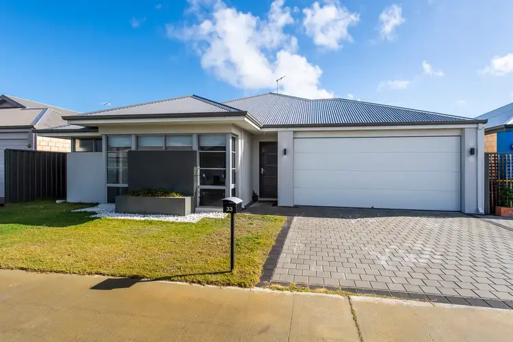 33 Pardalote Way, Erskine WA 6210