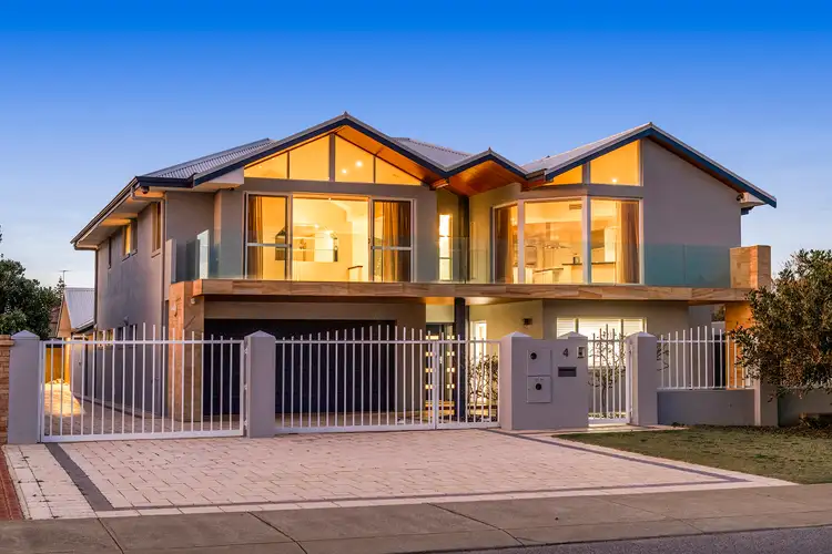 4 Orion Road, Silver Sands WA 6210