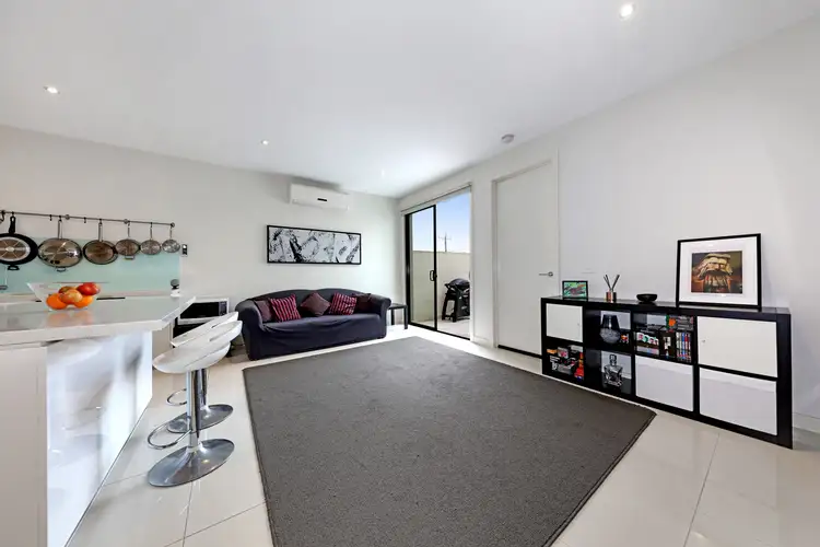 Sixth view of Homely apartment listing, 4/5-7 Clarence Street, Bentleigh East VIC 3165