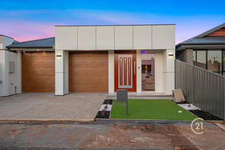7 Poole Avenue, Woodville South SA 5011