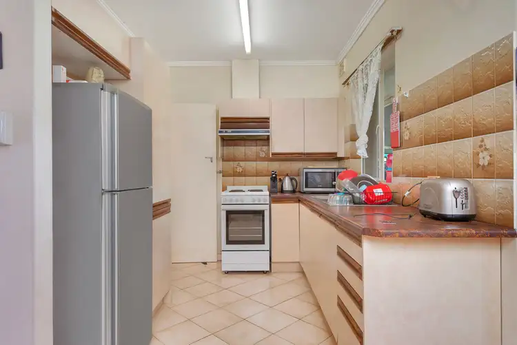 Fifth view of Homely house listing, 10 Lincoln Crescent, Pooraka SA 5095
