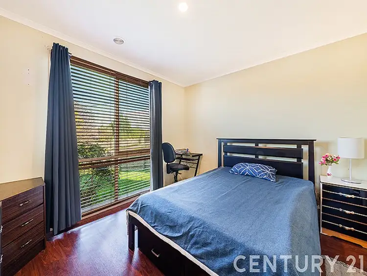 Fifth view of Homely house listing, 2 Ballina Place, Hampton Park VIC 3976