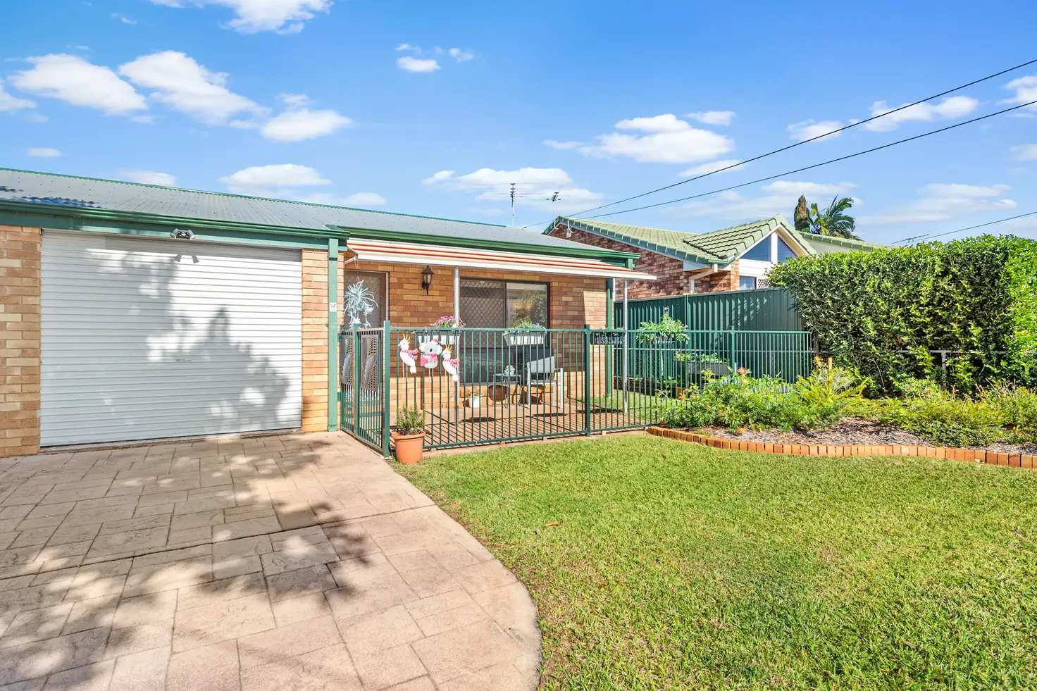 Main view of Homely unit listing, 2/13 Dunns Terrace, Scarborough QLD 4020