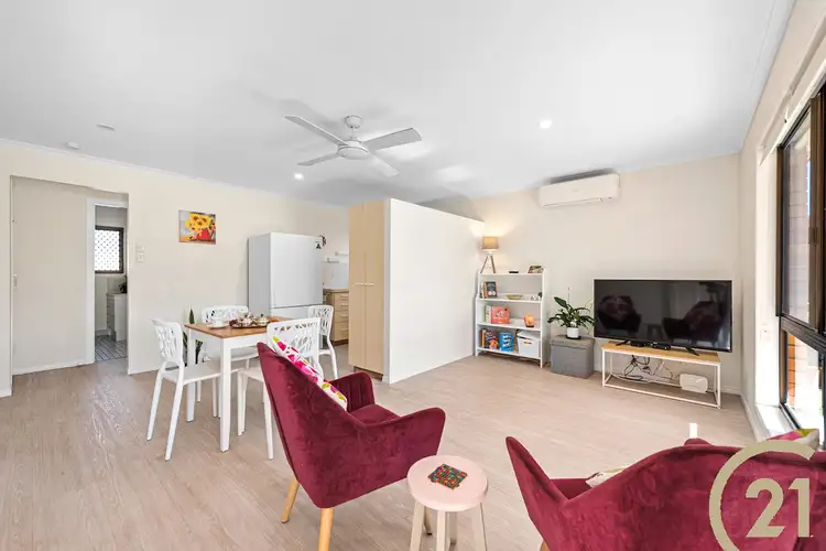 Second view of Homely unit listing, 2/13 Dunns Terrace, Scarborough QLD 4020