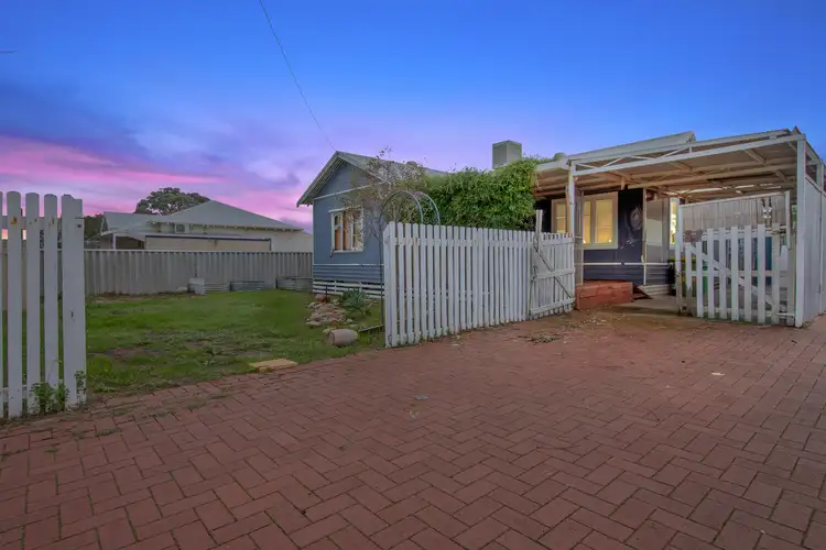 4 Bright Street, Carey Park WA 6230