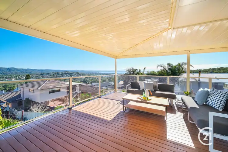 13 Stephenson Road, Bateau Bay NSW 2261