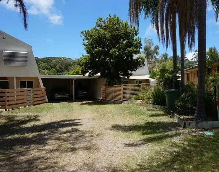 Main view of Homely unit listing, 2/11 Double Island Drive, Rainbow Beach QLD 4581