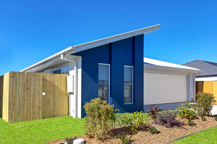 19 Roseleaf Crescent, Palmview QLD 4553