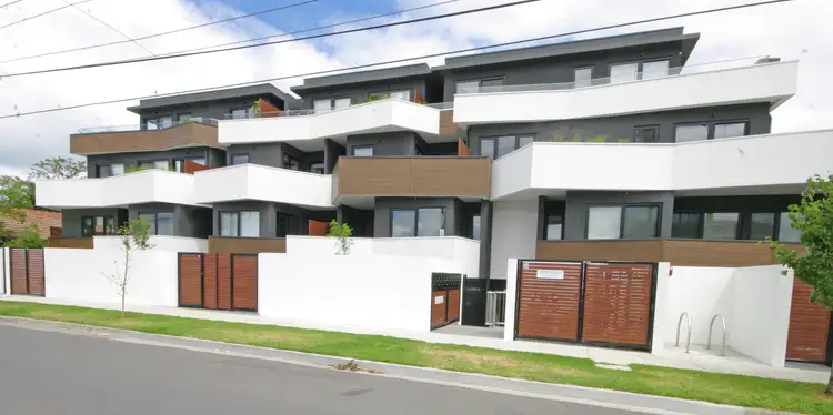 Main view of Homely apartment listing, 1/25 Nicholson Street, Bentleigh VIC 3204