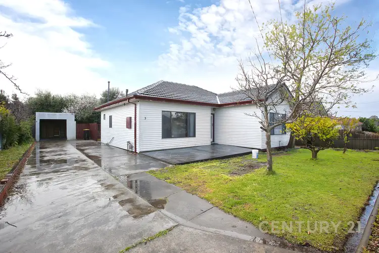 5 Ash Grove, Dandenong VIC 3175