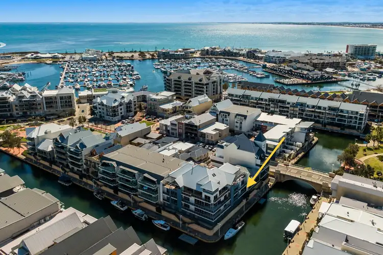 3/7 Florian Mews, Mandurah WA 6210