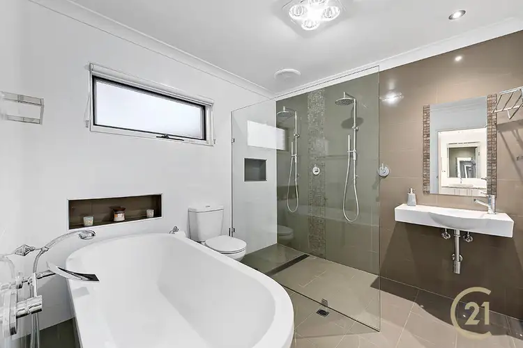 11 Graywood Court, North Haven SA 5018