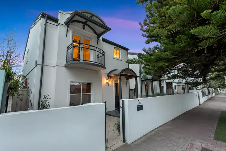 3A Pier Street, Glenelg SA 5045