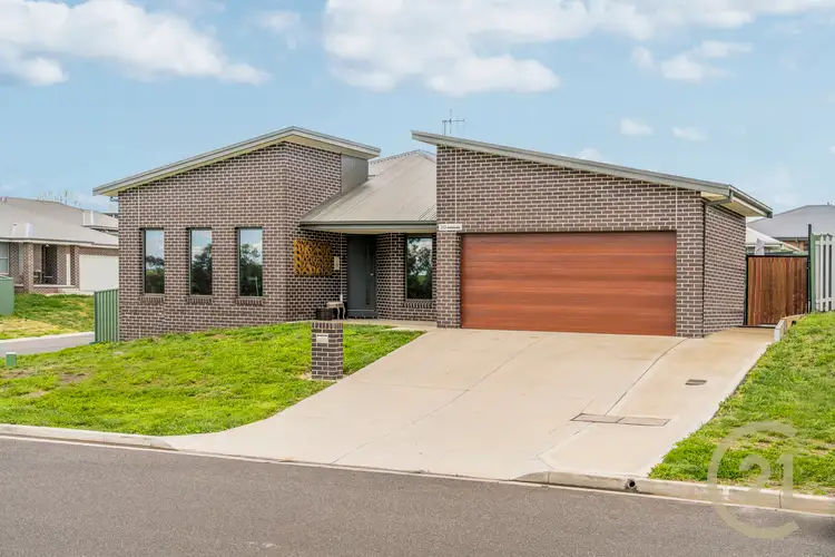 20 Governors Parade, Windradyne NSW 2795