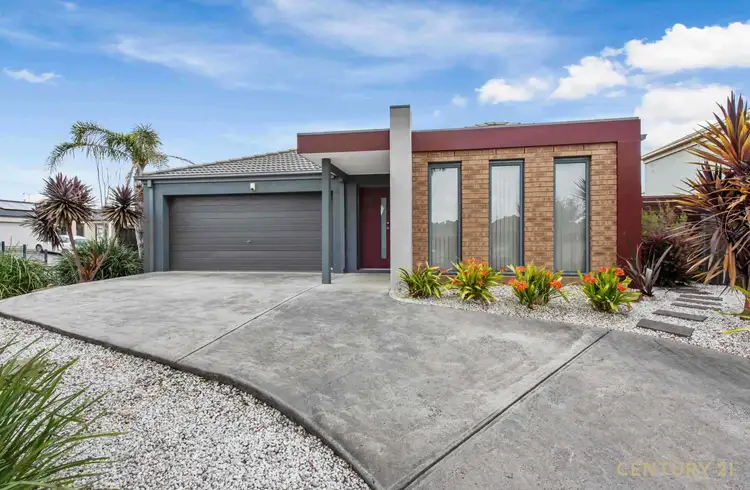 14 Killarney Crescent, Pakenham VIC 3810
