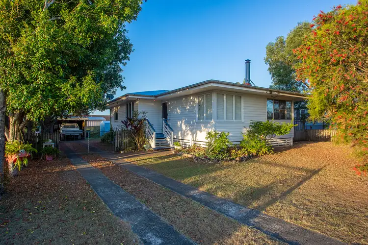 17 Neil Street, Southside QLD 4570