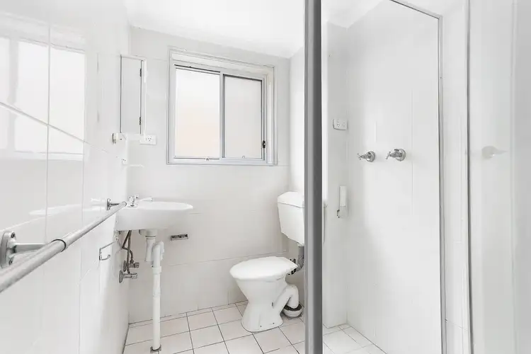 Sixth view of Homely unit listing, 2/37 Jauncey Place, Hillsdale NSW 2036