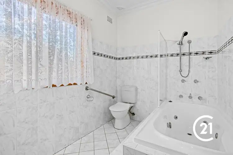 Sixth view of Homely house listing, 4 Grantham Road, Seven Hills NSW 2147